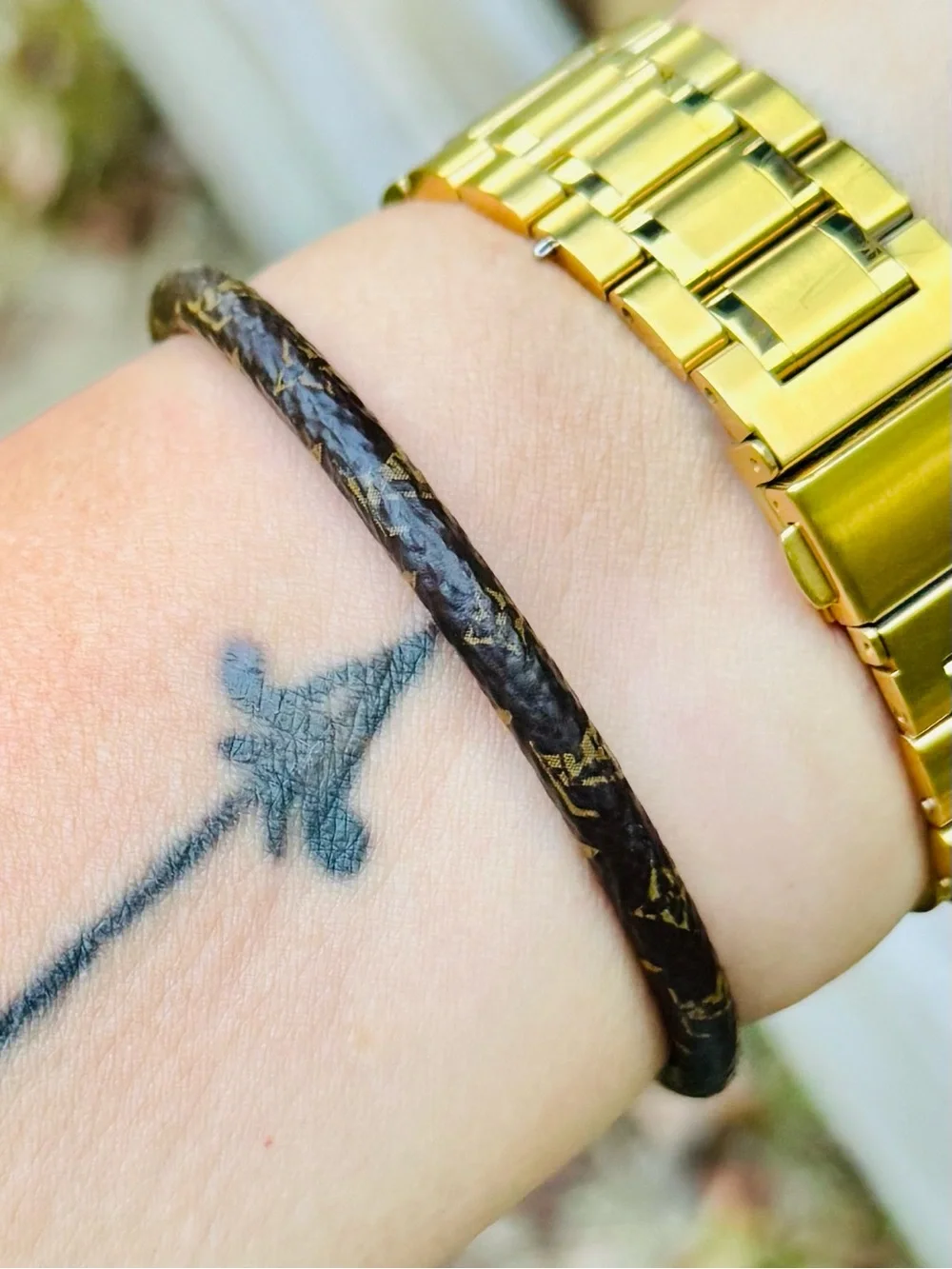 Louis Vuitton Brown and Gold Monogram Bracelet-bag box serial number and receipt - Picture 3 of 7